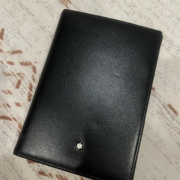 Montblanc Classic Black Leather Holder - Picture 4 of 5